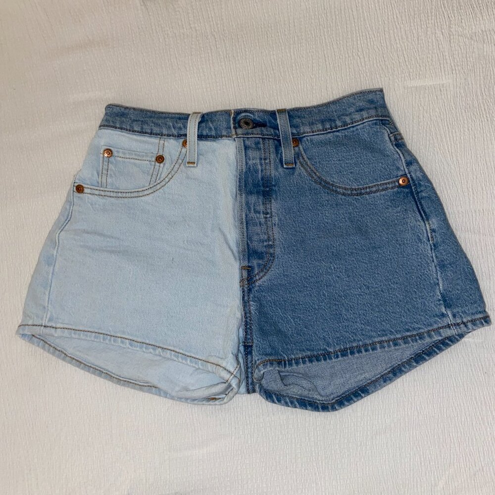 NEVER WORN Levis 501 Jean Shorts Two Tone Split Color- Size 25